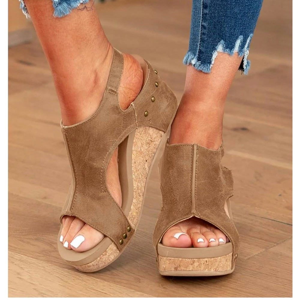 Elegant Beige Women's Sandals